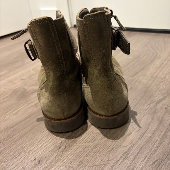 Mens Sage Color Louis Vuitton Boots - Picture 3 of 8